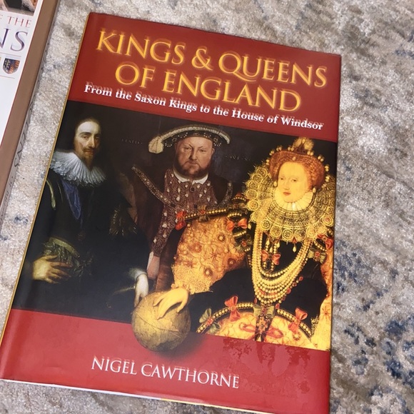 Two Royal Books! Kings and Queens - Picture 4 of 7